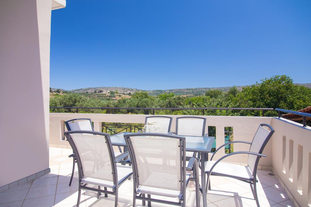Villa Marianna Vryses Exterior photo