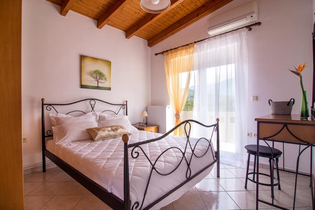 Villa Marianna Vryses Exterior photo